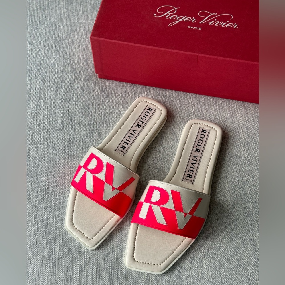 Roger Vivier white and pink leather slide sandals. New in box. Size 41.